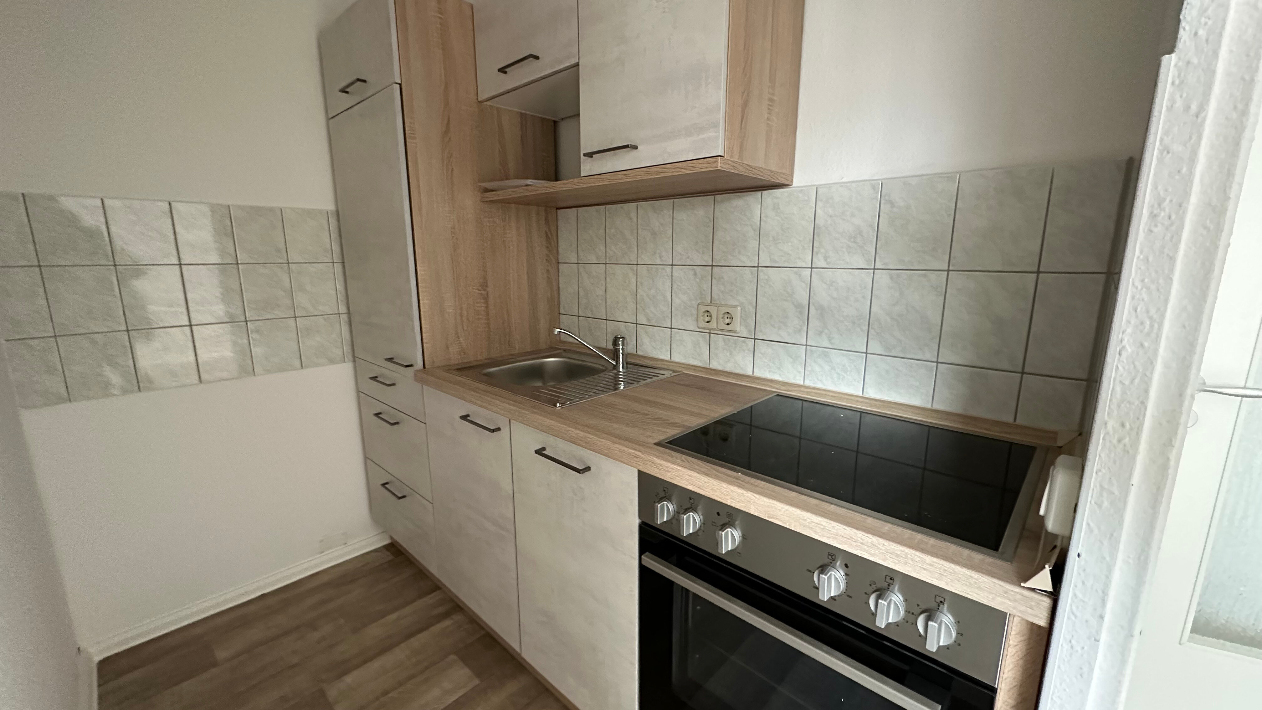 Studio zur Miete 170 € 1 Zimmer 32 m²<br/>Wohnfläche 2.<br/>Geschoss Straße Usti nad Labem 33 Kappel 823 Chemnitz 09119