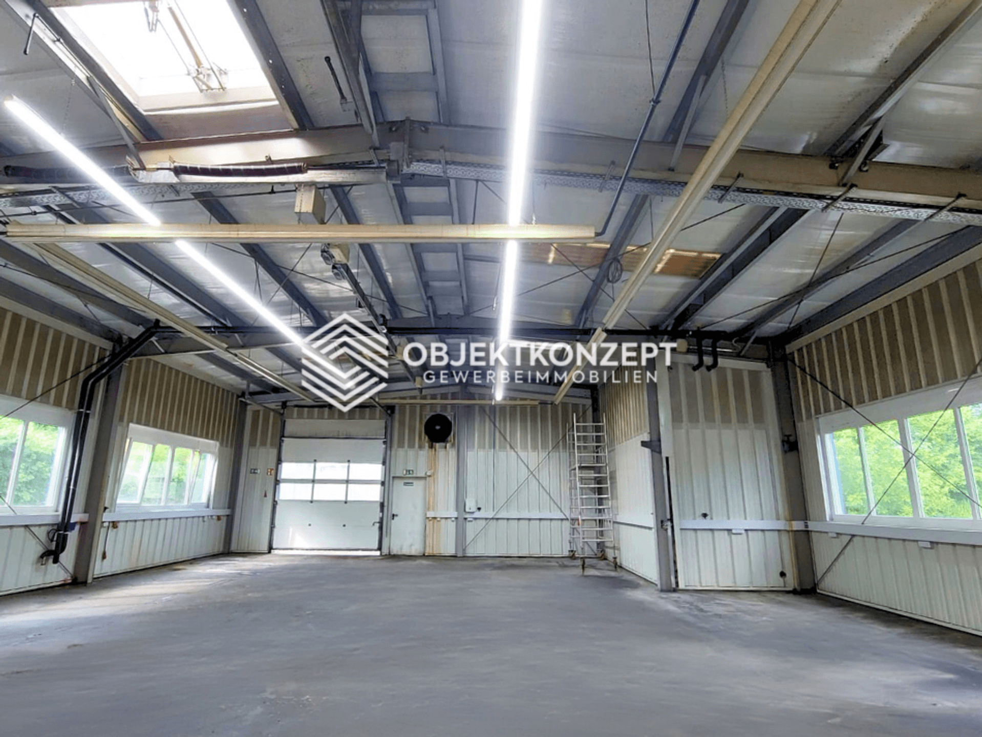 Halle/Industriefläche zur Miete 2.500 € 507 m²<br/>Lagerfläche ab 228 m²<br/>Teilbarkeit Rottweil Rottweil 78628