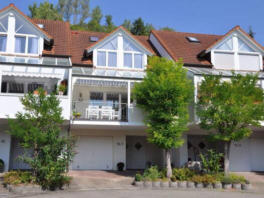 Reihenmittelhaus zur Miete 1.350 € 5 Zimmer 150 m² 168 m² Grundstück frei ab 01.06.2026 Horgen Zimmern ob Rottweil 78658