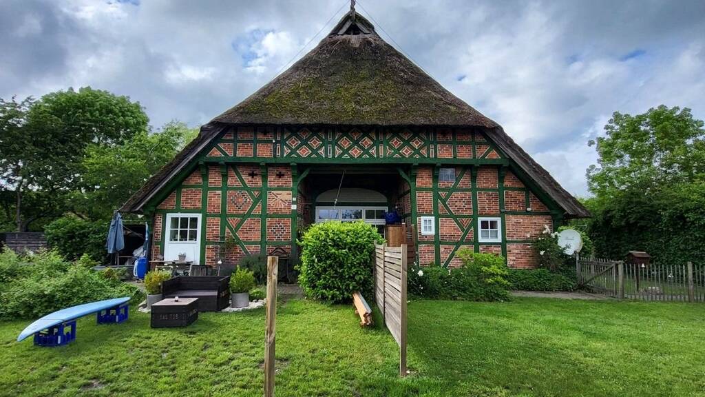 Mehrfamilienhaus zum Kauf 600.000 € 13 Zimmer 401,7 m² 4.681 m² Grundstück Thandorf 19217