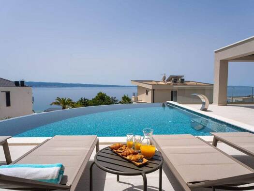 Villa zum Kauf 1.892.500 € 384 m² Split