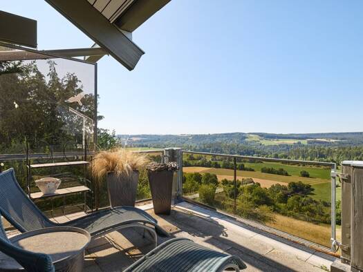 Einfamilienhaus zum Kauf 10,5 Zimmer 297,6 m² 1.083 m² Grundstück Göschweiler Löffingen 79843