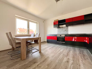 Wohnung zur Miete 670 € 3 Zimmer 92 m² Hummendorf Weißenbrunn / Hummendorf 96369