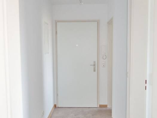 Wohnung zur Miete 725 € 2 Zimmer 49,4 m² 2. Geschoss frei ab 15.11.2026 Erlenaustraße 29 Ost Rosenheim 83022