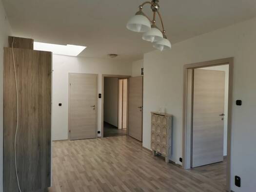 Wohnung zum Kauf 120.000 € 2 Zimmer 56 m² Feldkirchen in Kärnten 9560