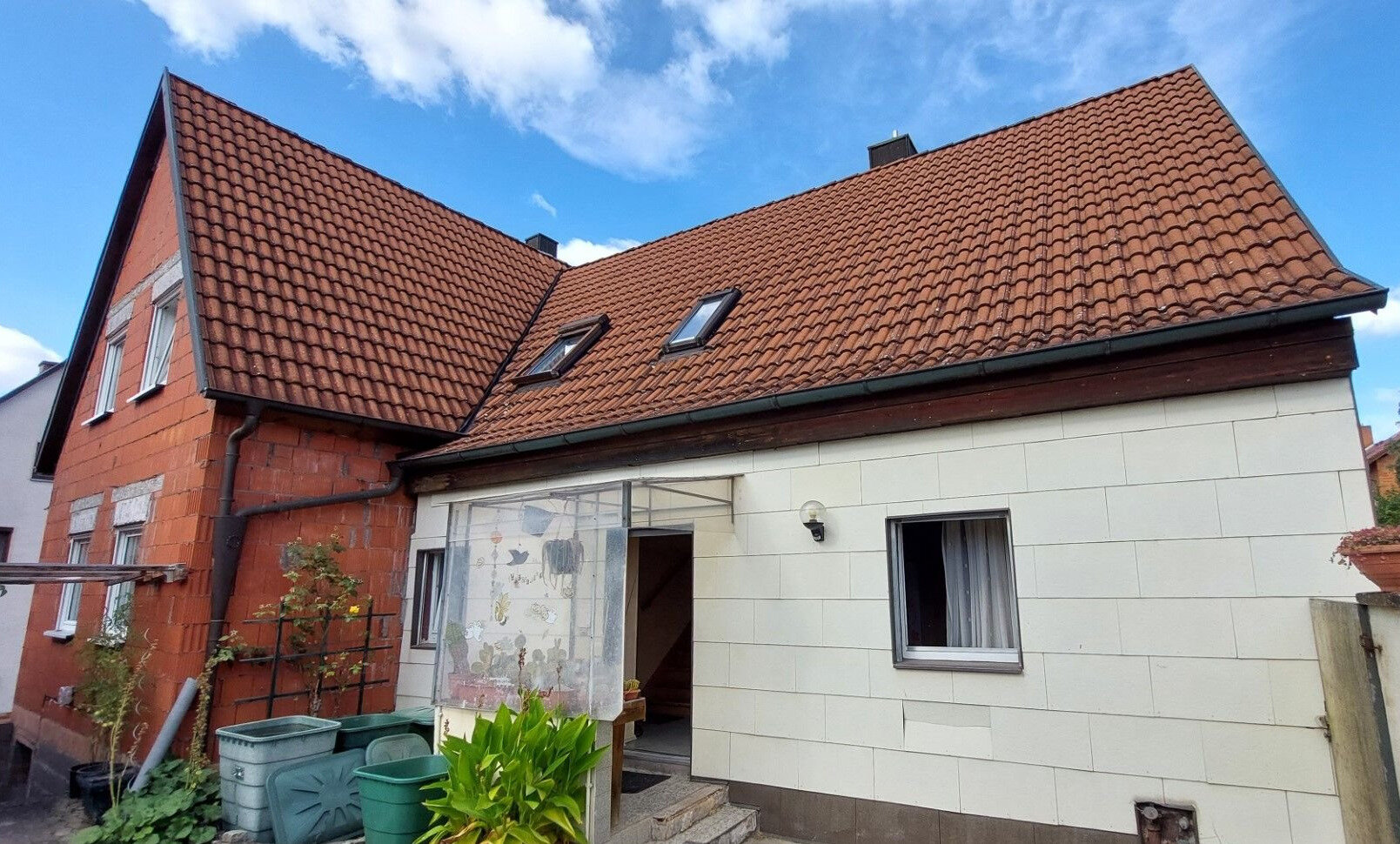 Einfamilienhaus zum Kauf 212.000 € 7 Zimmer 241 m²<br/>Wohnfläche 280 m²<br/>Grundstück ab sofort<br/>Verfügbarkeit Stadtlauringen Stadtlauringen 97488