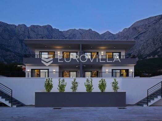Haus zum Kauf 750.000 € 3 Zimmer 157 m² Veliko Brdo Makarska