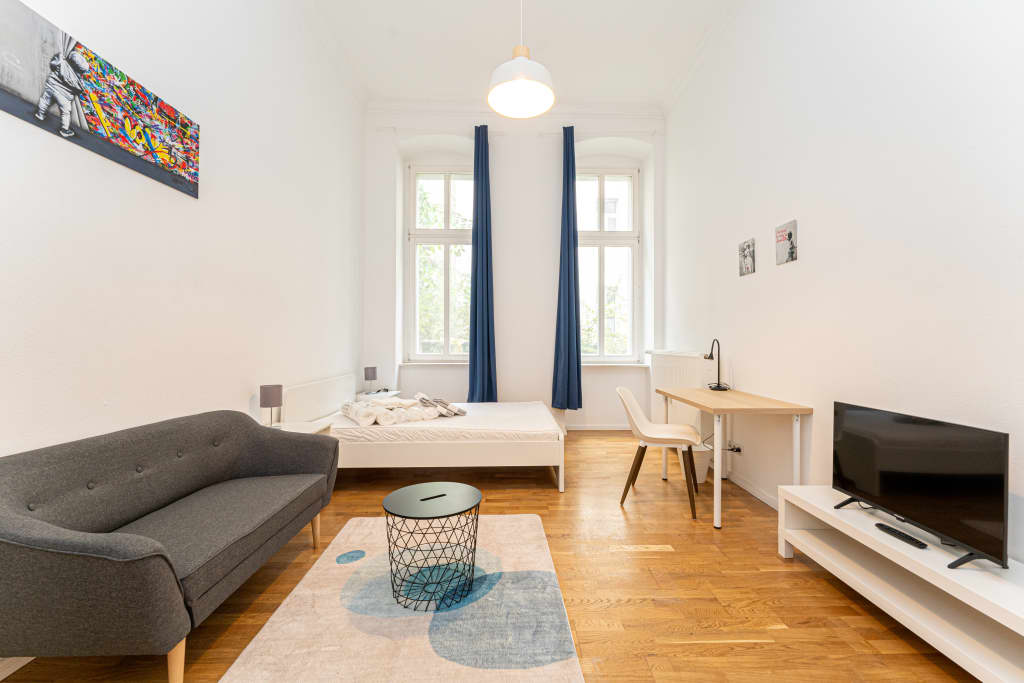 Wohnung zur Miete Wohnen auf Zeit 1.395 € 1 Zimmer 37 m²<br/>Wohnfläche 06.03.2025<br/>Verfügbarkeit Wisbyer Straße Pankow Berlin 10439