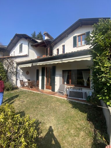 Reihenmittelhaus zum Kauf 600.000 € 10,5 Zimmer 265 m² 270 m² Grundstück Tremezzina 22010