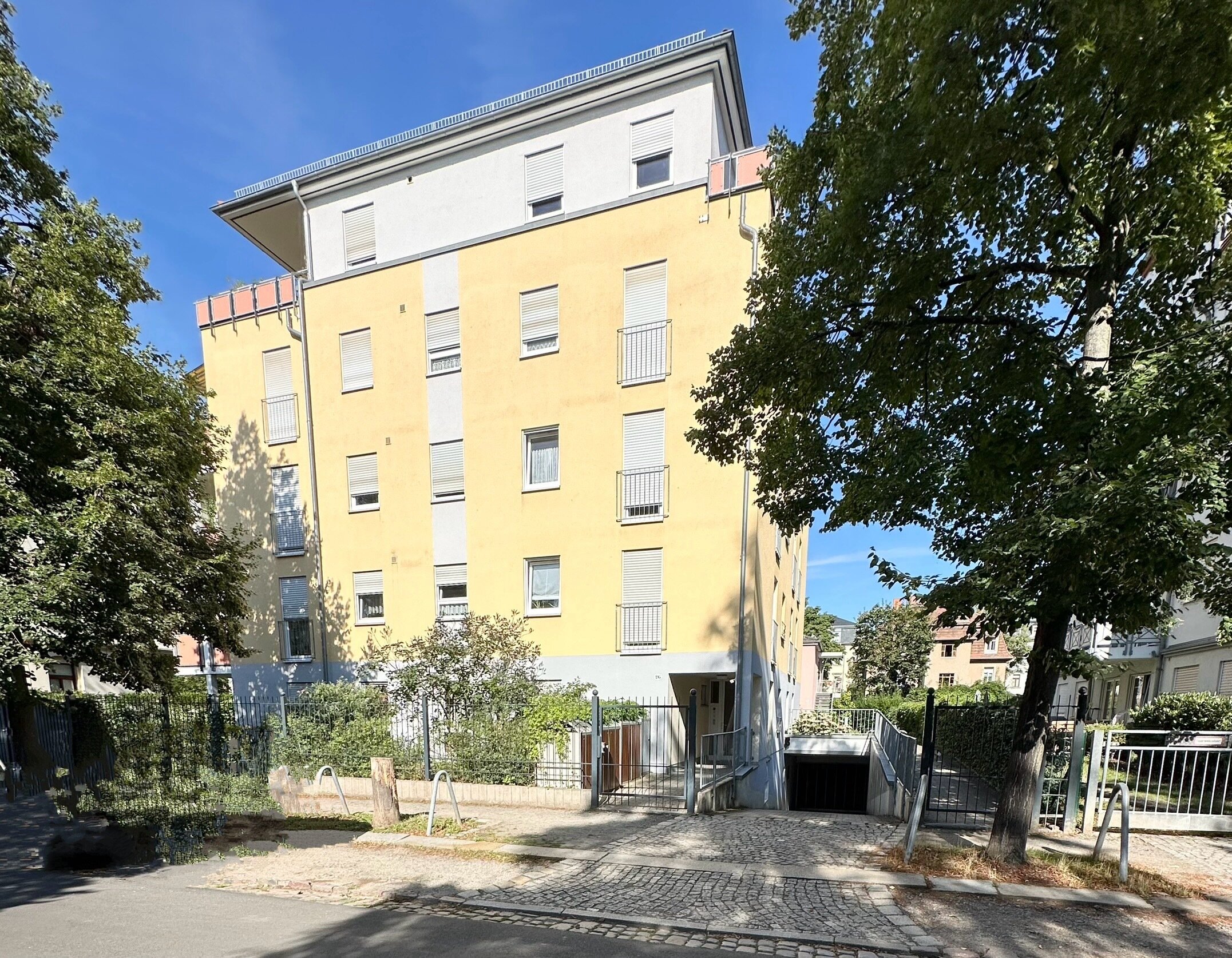 Wohnung zum Kauf als Kapitalanlage geeignet 460.000 € 4 Zimmer 109 m²<br/>Wohnfläche Striesen-Ost (Ermelstr.) Dresden 01277