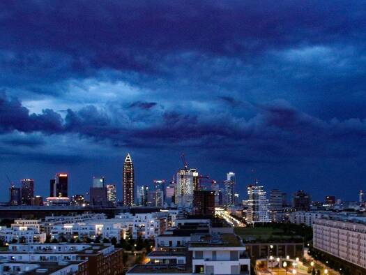 Wohnung zur Miete 1.890 € 3 Zimmer 92 m² 7. Geschoss Europa-Allee 140, 142 Gallus Frankfurt 60486