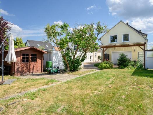Mehrfamilienhaus zum Kauf 730.000 € 11 Zimmer 245 m² 1.165 m² Grundstück Godshorn Langenhagen 30855