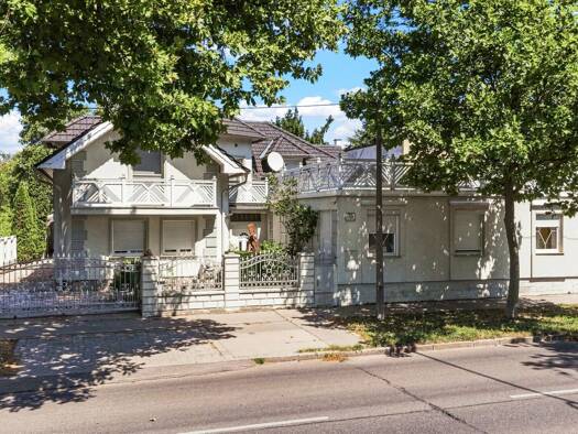 Villa zum Kauf 1.600.000 € 8 Zimmer 274,6 m² 730,4 m² Grundstück frei ab sofort Donaustadt 1220