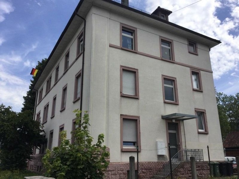 Wohnung zur Miete 895 € 4 Zimmer 110 m²<br/>Wohnfläche 07.10.2024<br/>Verfügbarkeit Rammersweierstr. 96 Nordoststadt Offenburg 77654