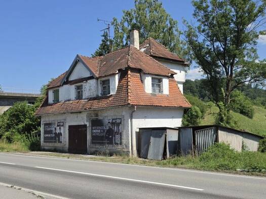 Einfamilienhaus zum Kauf 95.000 € 4 Zimmer 100 m² 347 m² Grundstück frei ab sofort Garching Garching an der Alz 84518