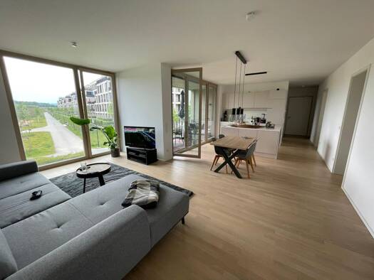 Wohnung zur Miete 1.750 € 4 Zimmer 111 m² Geschoss 1/4 frei ab 01.03.2026 Ostenviertel Regensburg 93049