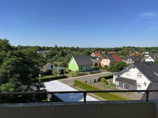 Wohnung zur Miete 375 € 4 Zimmer 75 m² 4. Geschoss Lauta Lauta 02991
