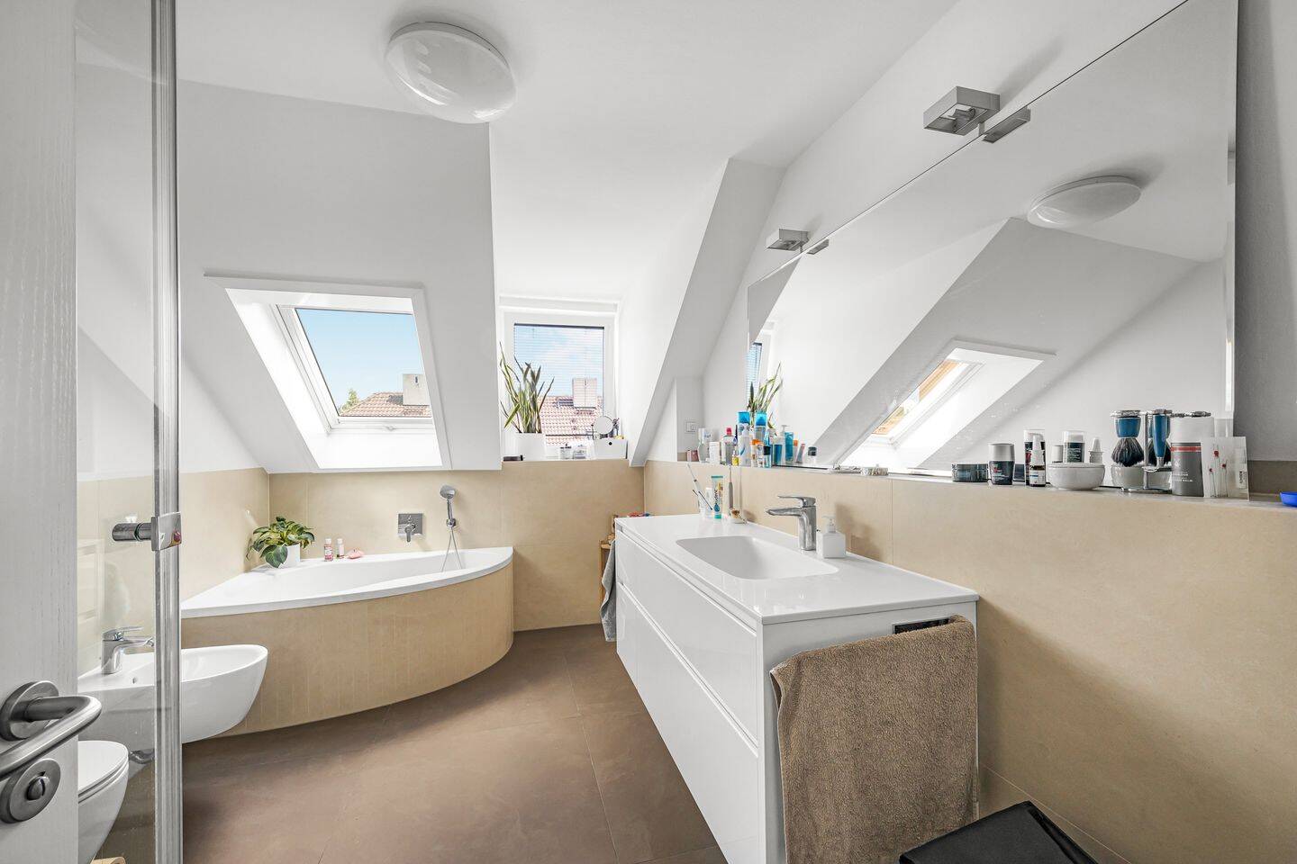 Property thumbnail 12