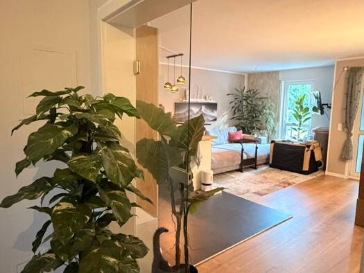 Wohnung zur Miete 670 € 2 Zimmer 67 m² Geschoss 1/3 frei ab 01.09.2026 Freital 01705