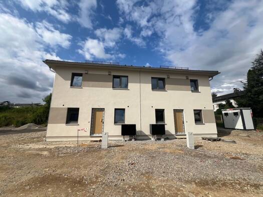 Einfamilienhaus zur Miete - Erstbezug 1.650 € 5 Zimmer 112 m² 410 m² Grundstück frei ab sofort Theodor-Körner-Str. Röhrsdorf Chemnitz 09247