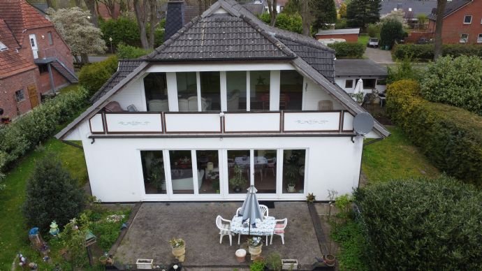 Einfamilienhaus zum Kauf 397.000 € 7 Zimmer 225 m²<br/>Wohnfläche 1.000 m²<br/>Grundstück 01.04.2025<br/>Verfügbarkeit Reeßum Reeßum 27367