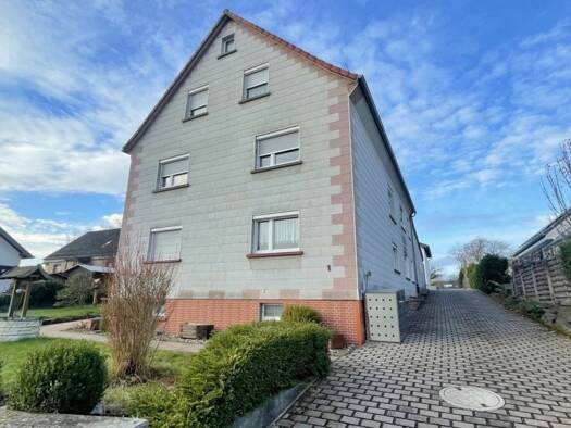 Mehrfamilienhaus zum Kauf provisionsfrei 495.000 € 13 Zimmer 312,2 m² 923 m² Grundstück Westerfeld Neu-Anspach 61267