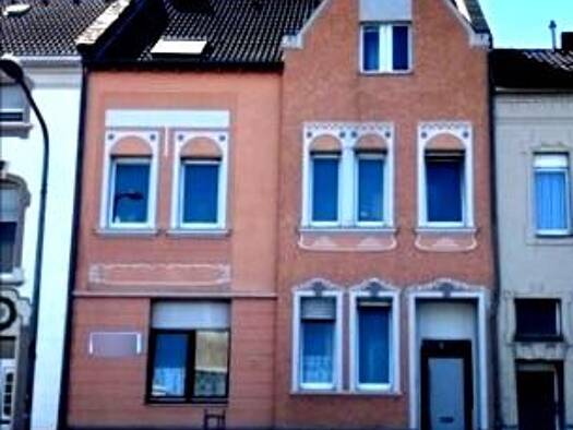 Mehrfamilienhaus zum Kauf 280.000 € 9 Zimmer 198,1 m² 182 m² Grundstück frei ab 01.09.2026 Rölsdorf Düren 52355