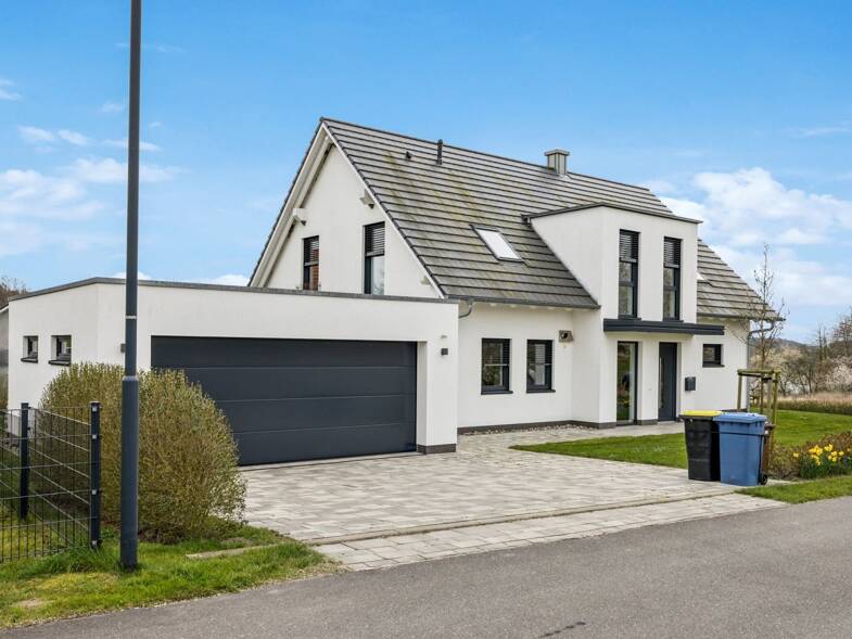 Einfamilienhaus zum Kauf 1.200.000 € 7 Zimmer 202 m² 1.285 m² Grundstück Jarnitz Ralswiek 18528