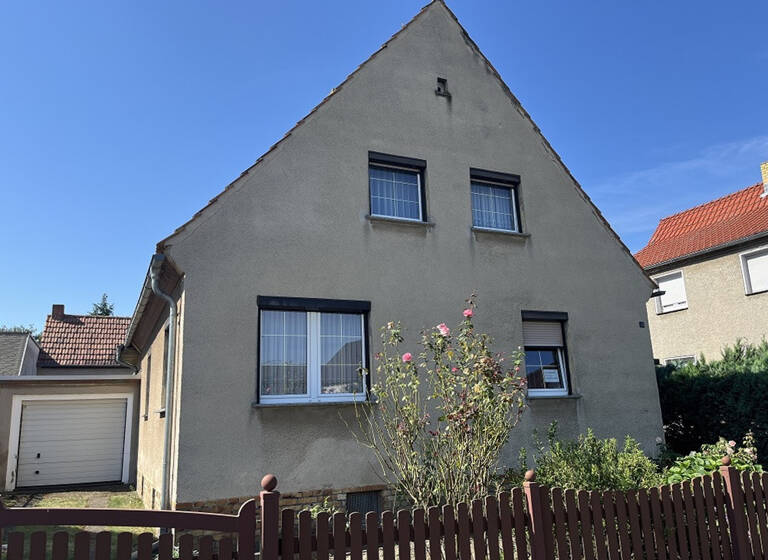 Einfamilienhaus zum Kauf 78.000 € 5 Zimmer 100 m²<br/>Wohnfläche 722 m²<br/>Grundstück Gröden 04932