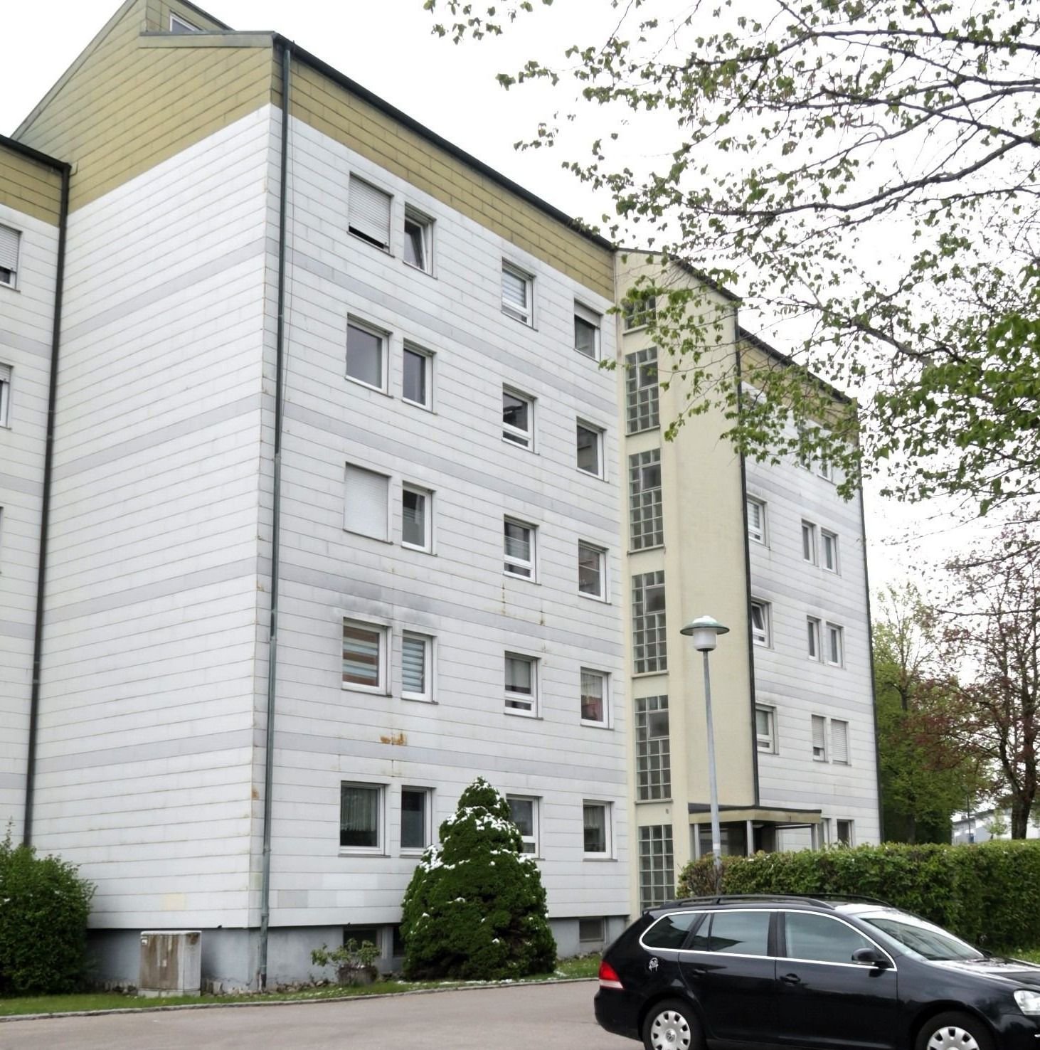 Wohnung zum Kauf 175.000 € 4,5 Zimmer 101 m²<br/>Wohnfläche 3.<br/>Geschoss ab sofort<br/>Verfügbarkeit Lindenhof Oberndorf am Neckar 78727