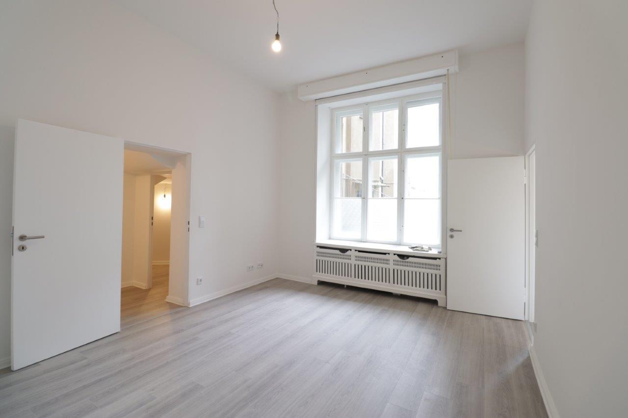 Wohnung zur Miete 1.125 € 1,5 Zimmer 45 m²<br/>Wohnfläche EG<br/>Geschoss Xantenerstr. 13 Wilmersdorf Berlin 10707