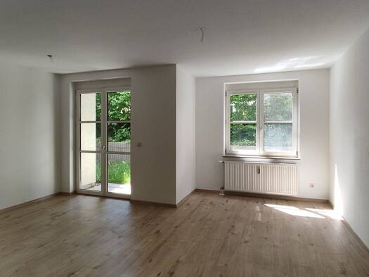 Wohnung zur Miete 330 € 2 Zimmer 54 m² 1. Geschoss Georg-Benjamin-Straße 11 Reusa Plauen 08529