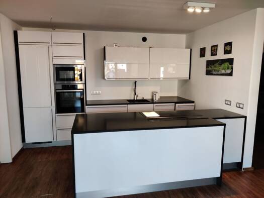 Wohnung zur Miete 1.300 € 3 Zimmer 95 m² Geschoss 3/11 frei ab 01.01.2026 Radolfzell Radolfzell am Bodensee 78315