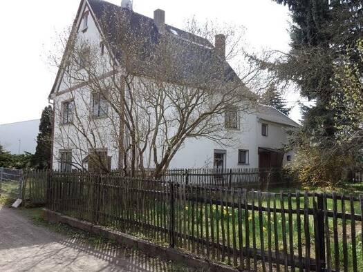 Mehrfamilienhaus zum Kauf provisionsfrei 22.000 € 10 Zimmer 232 m² 1.020 m² Grundstück Crimmitschau 08451