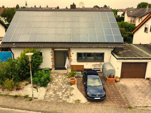 Einfamilienhaus zum Kauf 899.000 € 6 Zimmer 215 m² 576 m² Grundstück Neulußheim 68809