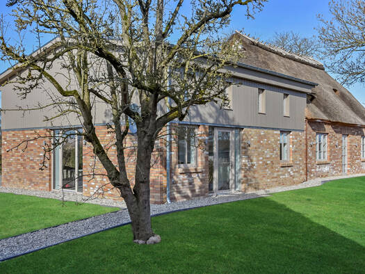 Mehrfamilienhaus zum Kauf - Erstbezug 390.000 € 3 Zimmer 108 m² 975 m² Grundstück Gelting 24395