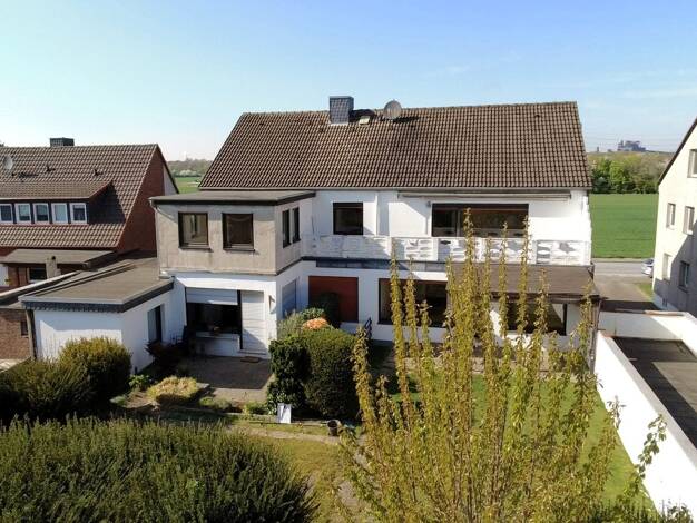 Einfamilienhaus zum Kauf 749.000 € 11 Zimmer 349 m² 1.239 m² Grundstück Mündelheim Duisburg / Serm 47259