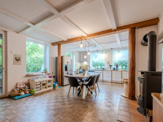 Einfamilienhaus zum Kauf 798.000 € 6 Zimmer 230,4 m² 165 m² Grundstück Mitte Ludwigsburg 71638