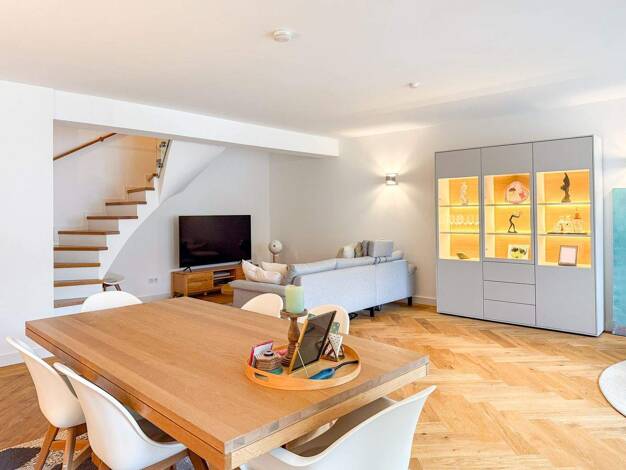 Maisonette zur Miete 2.700 € 3 Zimmer 162 m² 1. Geschoss frei ab 01.01.2026 Friedrichstadt Düsseldorf 40215