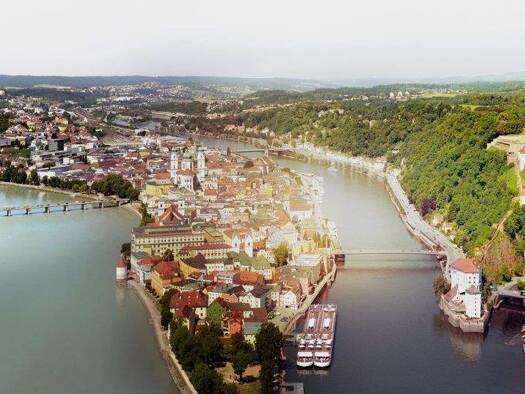 Laden zum Kauf 250.000 € 1 Zimmer 62 m² Verkaufsfläche Altstadt Passau 94032
