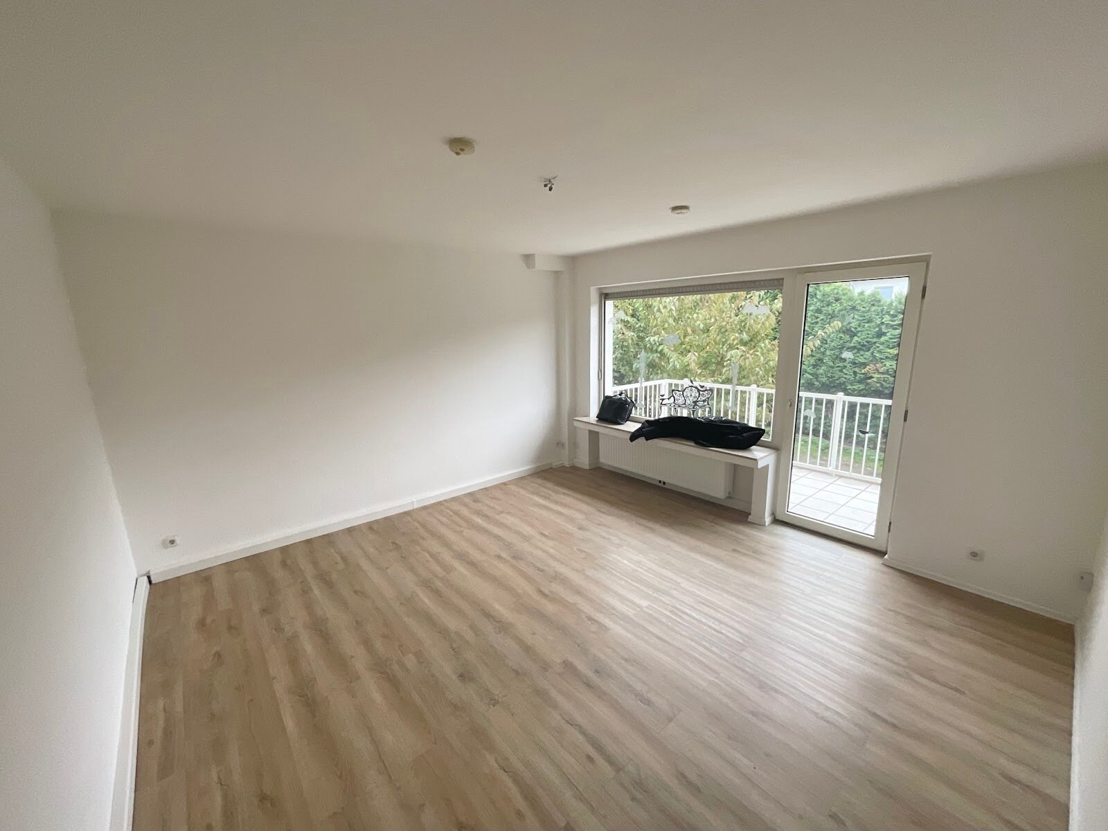 Wohnung zur Miete 400 € 1 Zimmer 38 m²<br/>Wohnfläche 1.<br/>Geschoss ab sofort<br/>Verfügbarkeit Labberg 13 Bedingrade Essen 45359