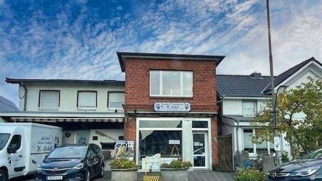 Mehrfamilienhaus zum Kauf 390.000 € 9 Zimmer 194 m² 997 m² Grundstück Reinfeld 23858