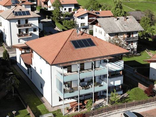 Haus zum Kauf 1.500.000 € 325 m² 110 m² Grundstück San Genesio Atesino 39050