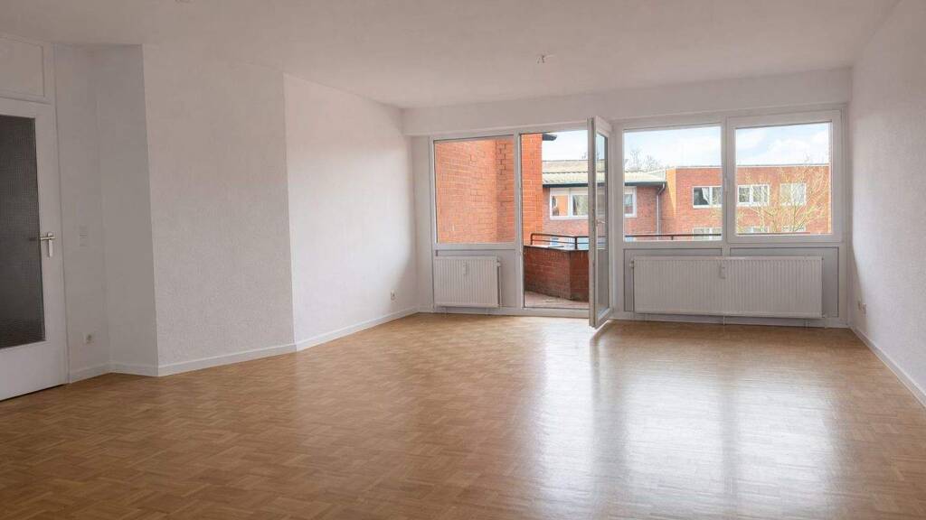 Wohnung zur Miete 950 € 3 Zimmer 90 m² 3. Geschoss frei ab 01.05.2026 Stade 21682