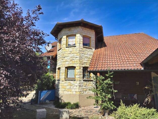 Einfamilienhaus zum Kauf 365.000 € 6 Zimmer 150 m² 635 m² Grundstück frei ab sofort Goßmannsdorf Hofheim 97461