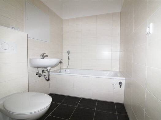 Wohnung zur Miete nur mit Wohnberechtigungsschein 411 € 3 Zimmer 68,5 m² 4. Geschoss Johannes-Göderitz-Straße 106 Neu Olvenstedt Neu Olvenstedt 39130