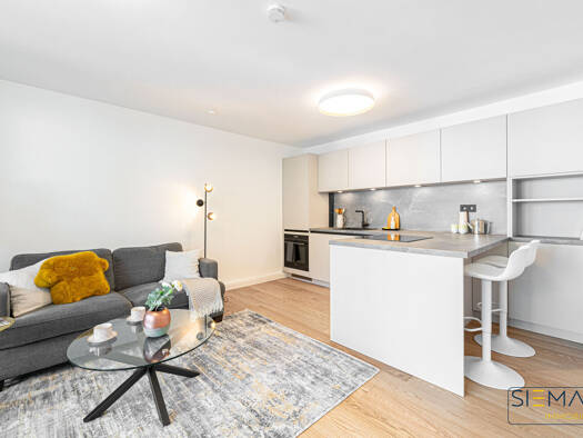 Wohnung zum Kauf 609.000 € 1 Zimmer 49,5 m² 5. Geschoss frei ab sofort Wagenbauerstraße 2 Bogenhausen München 81677