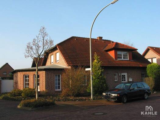 Einfamilienhaus zur Miete 1.600 € 7 Zimmer 214 m² 679 m² Grundstück frei ab 01.01.2026 Warendorf 48231