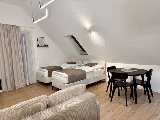 Studio zur Miete 900 € 1 Zimmer 35 m² Geschoss 4/5 frei ab 13.04.2026 Bad Abbach 93077