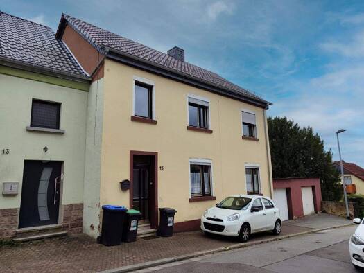 Haus zum Kauf 175.000 € 6 Zimmer 130 m² 685 m² Grundstück frei ab sofort Sulzbach Sulzbach/Saar 66280